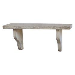 Rustik cremefarvet hylde