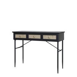 Sort skrivebord med rattanskuffer