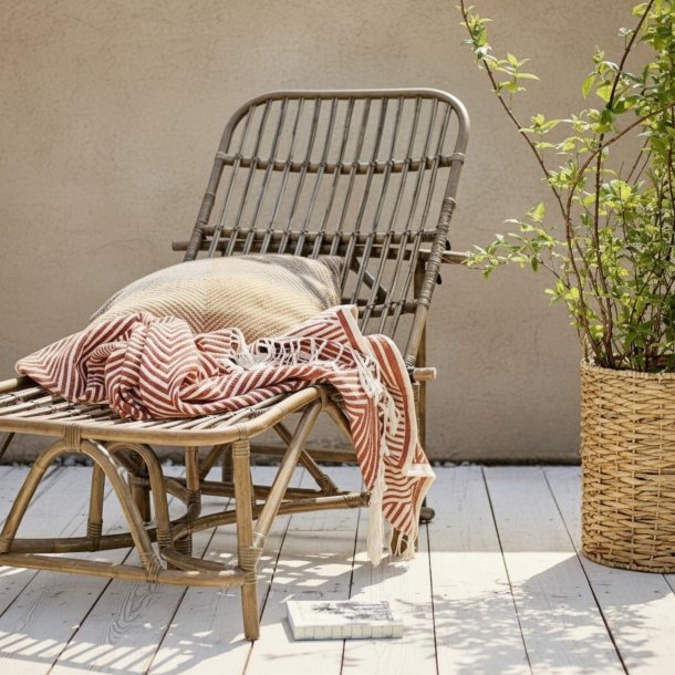 Rattan liggestol