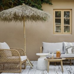 Bambus parasol med palmeblade
