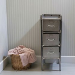 Jern kommode med 3 skuffer