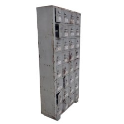 Vintage lockerskab med 32 rum