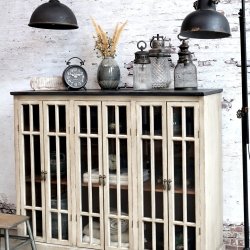 Vitrineskab med 6 lger og sort top