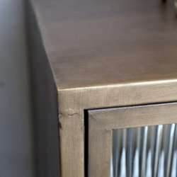 Messing vitrineskab med klaplger