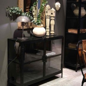 Sort sknk med glaslger p 3 sider