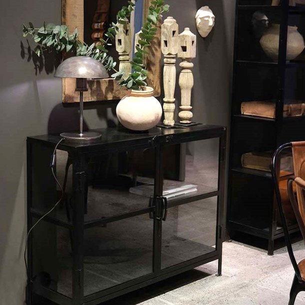 Sort sknk med glaslger p 3 sider